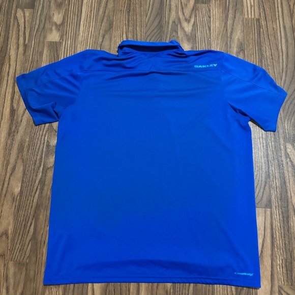 Oakley * Men’s Hydrolix Blue Striped Golf Polo Regular Fit * Size XL - Picture 2 of 11